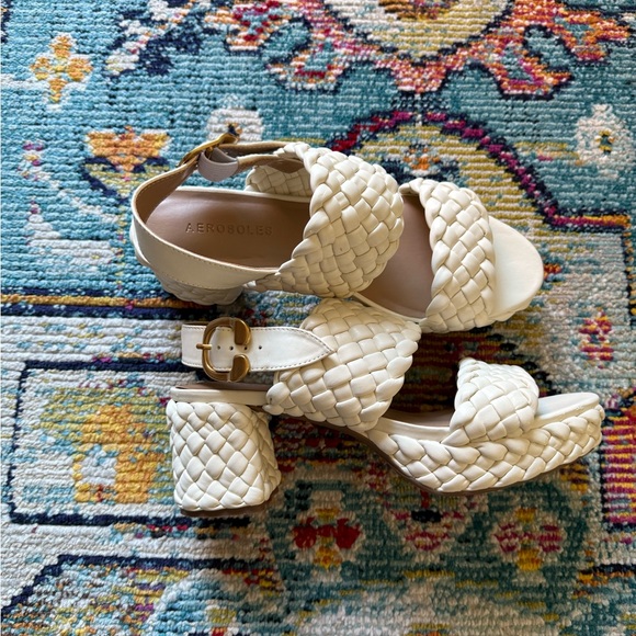 Aerosoles Camera Women’s White Sandals - Picture 6 of 12